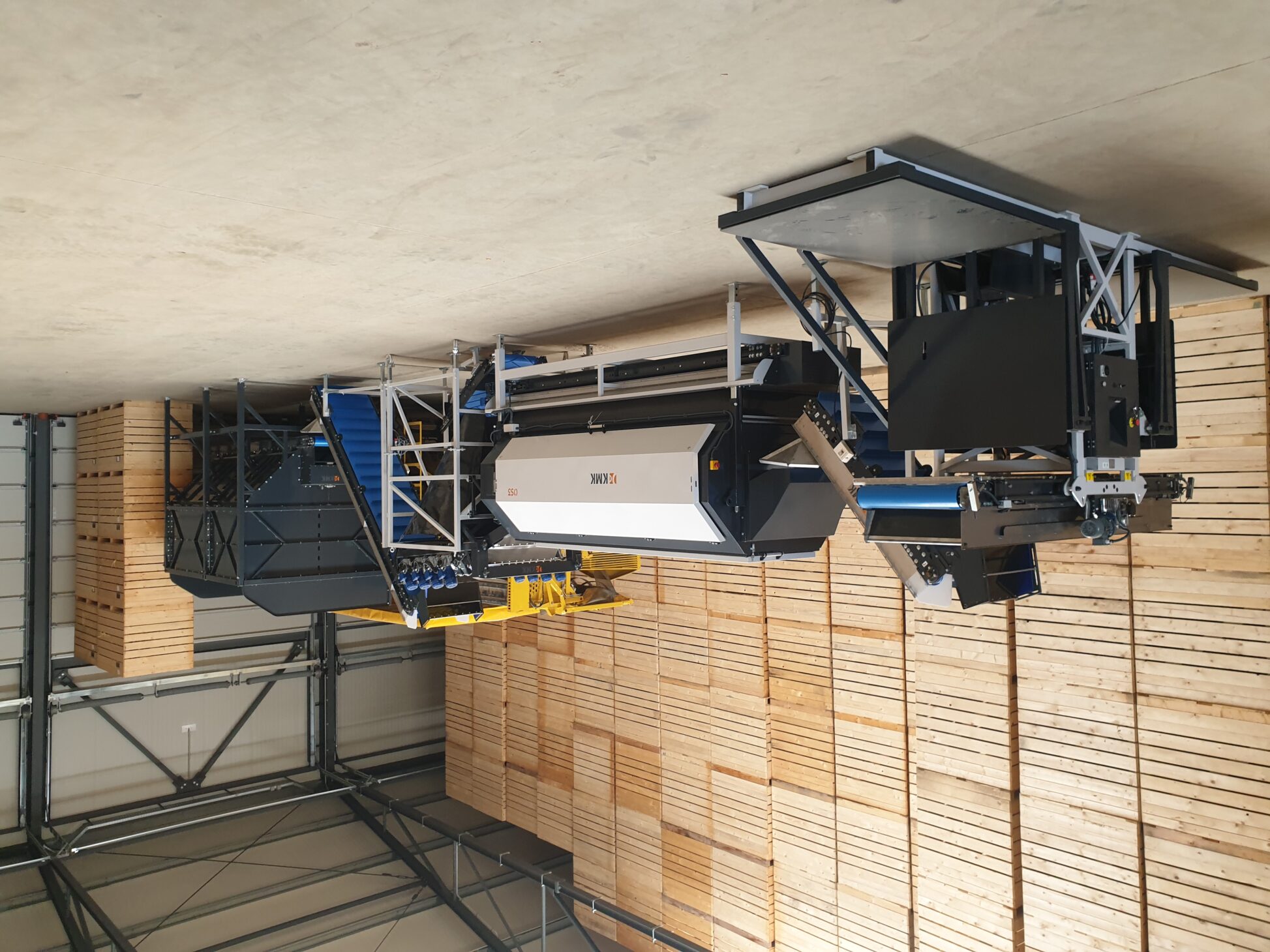 Line for receiving onions in Austria